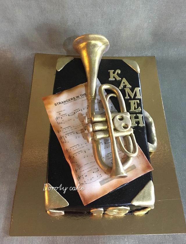 Trumpet cake