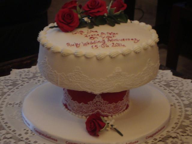 Ruby Anniversary Decorated Cake By Artistic Cakes Malta Cakesdecor 