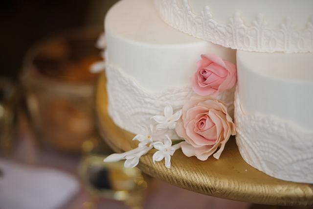 Romantic Sugar Flower Wedding Cake Cake By Alex Cakesdecor