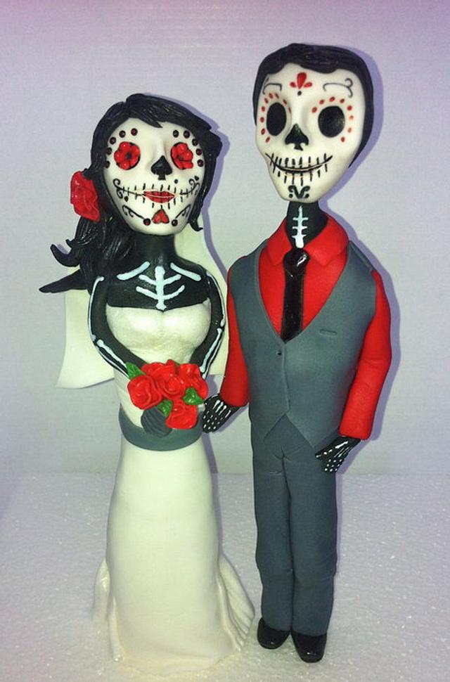 'Day of the dead' bride and groom - Decorated Cake by - CakesDecor