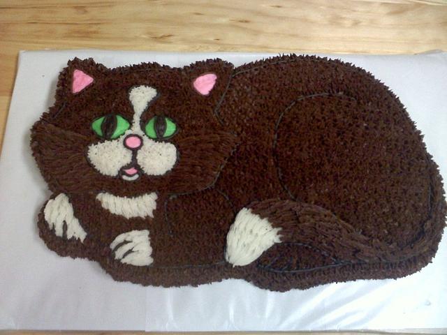 Kitty cay cake - Decorated Cake by Kimberly - CakesDecor