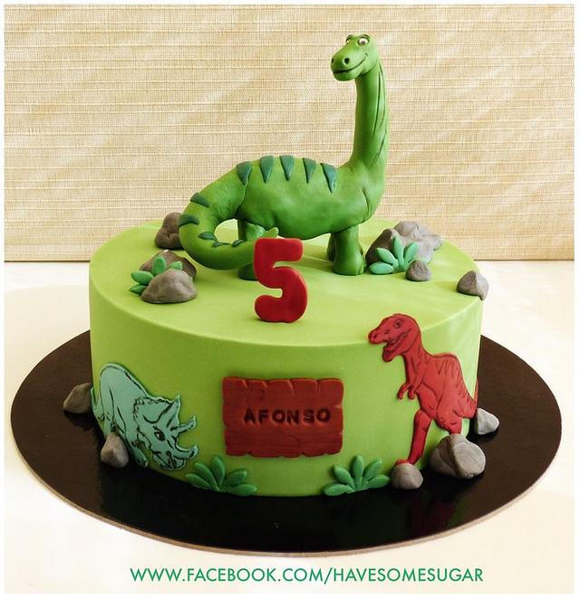 Dinosaurs - Decorated Cake by Margarida Abecassis - CakesDecor