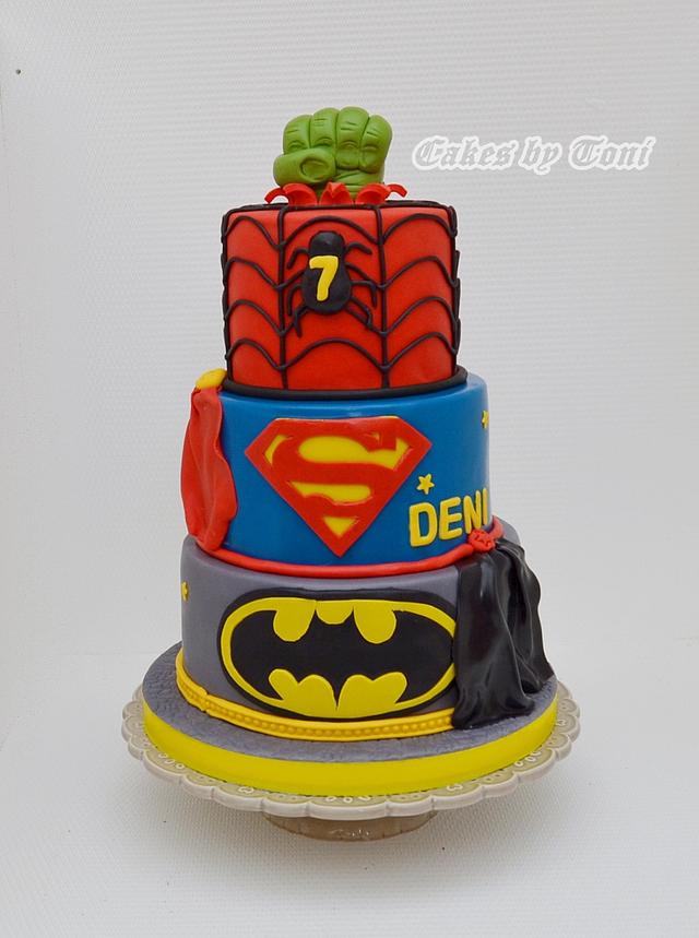 Superheroes 3 - Decorated Cake by Cakes by Toni - CakesDecor