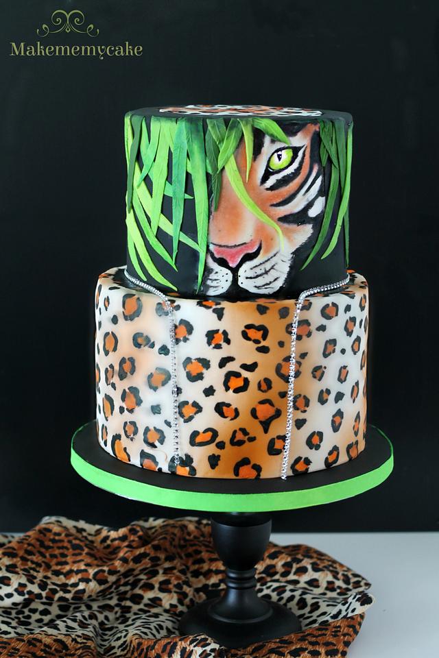 Wild and Sexy animal print cake - Decorated Cake by Eva - CakesDecor