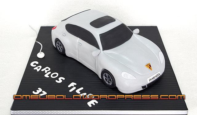 "Porsche Panamera" Cake by OMeuBolo CakesDecor