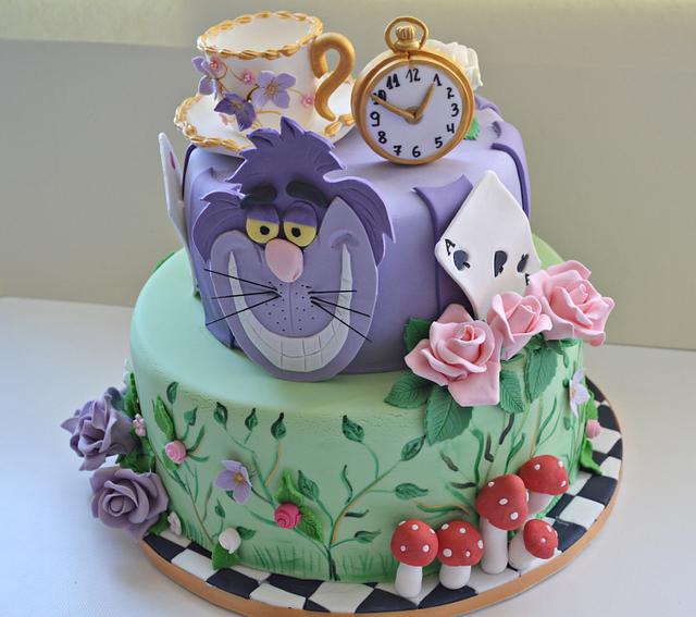 alice in wonderland - Decorated Cake by Nesi Cake - CakesDecor