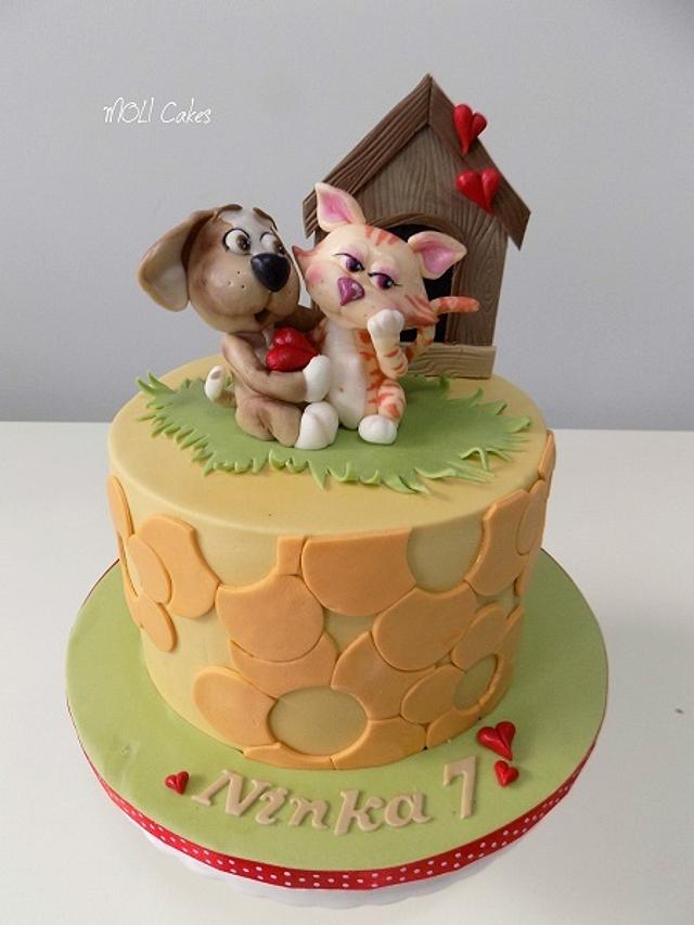 Doggie and Kitty - Decorated Cake by MOLI Cakes - CakesDecor