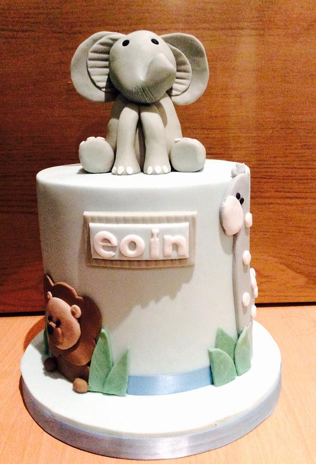 Baby elephant cake - Decorated Cake by Martina Kelly - CakesDecor