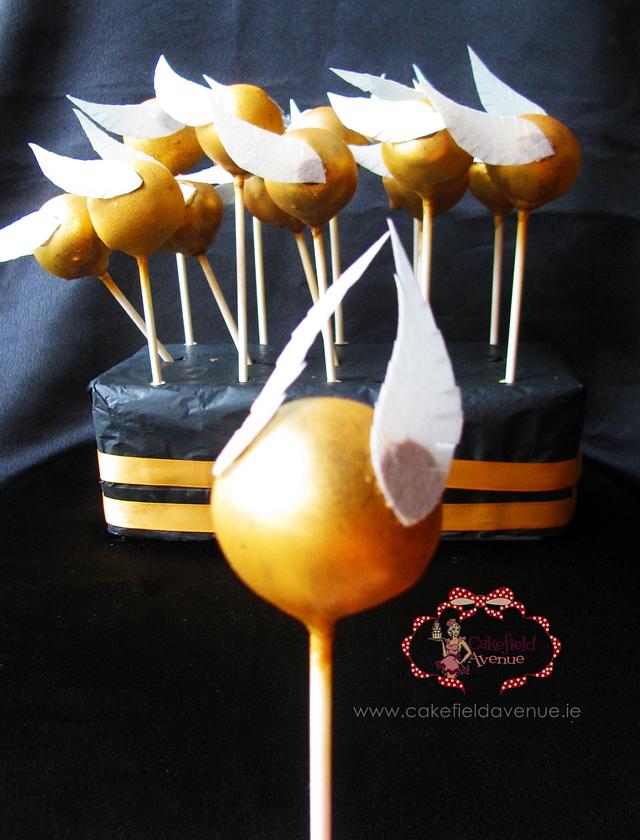 HARRY GOLDEN SNITCH POPS - Decorated Cake by -