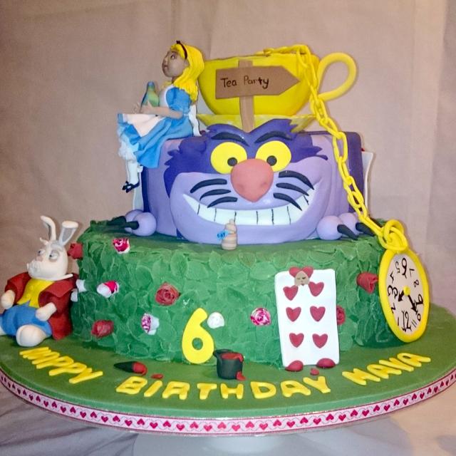 Alice in wonderland cake collaboration - Decorated Cake - CakesDecor