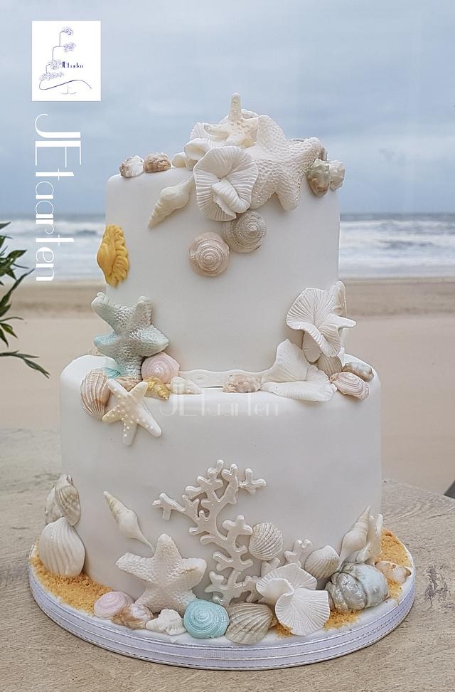 Beach weddingcake