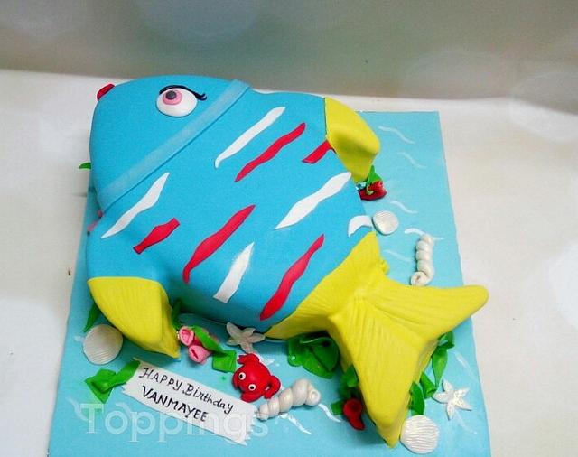 Fish theme cake - Decorated Cake by toppings - CakesDecor