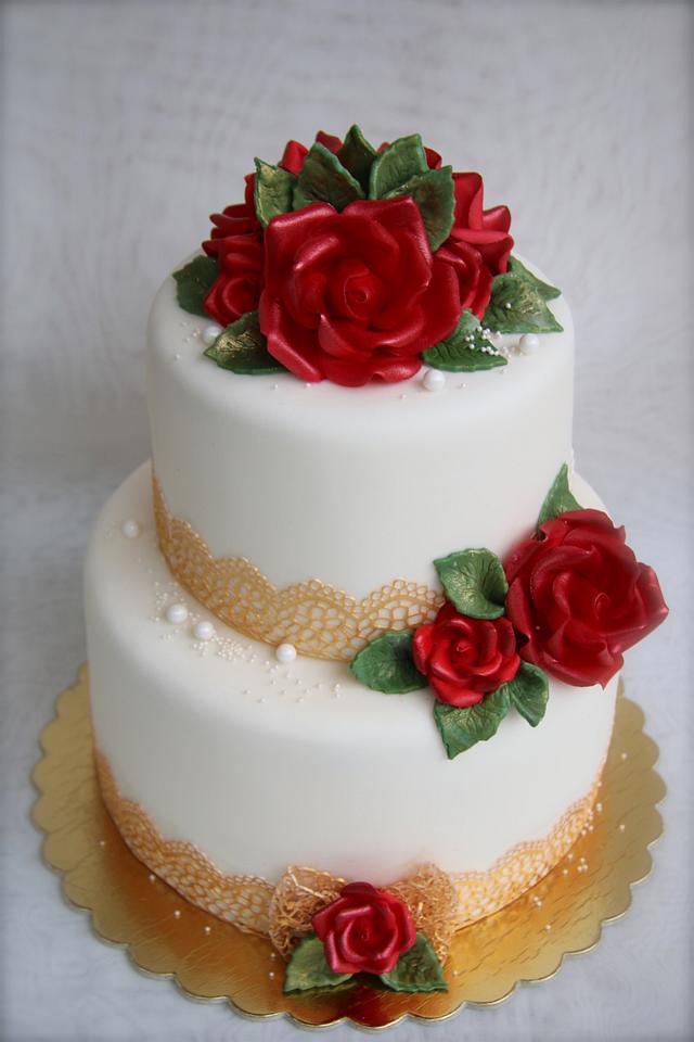 Red Roses White Birthday Cake - Birthday cake for girls photos