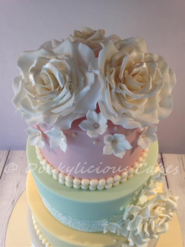 Vintage colours wedding cake - Cake by Dinkylicious Cakes - CakesDecor