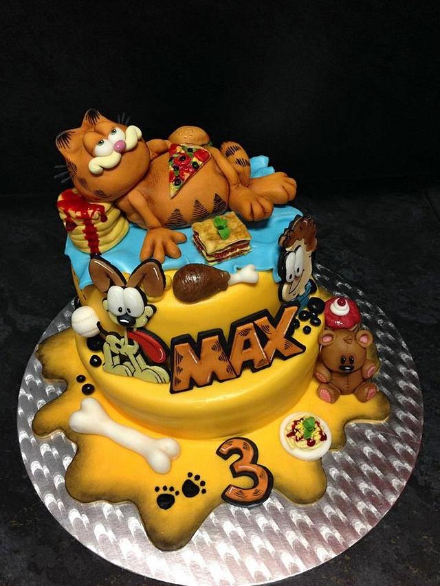 Garfield Cat Face Designer Cake Delivery in Delhi NCR - ₹1,649.00 Cake  Express