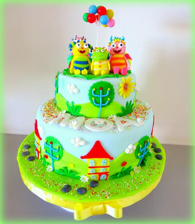 Hugglemonsters cake - Decorated Cake by Sugar&Spice by NA - CakesDecor