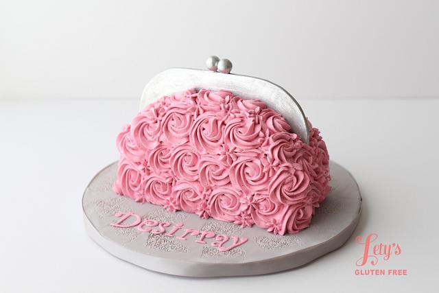 Othentik CAKE - #Buttercream #handbag #cake