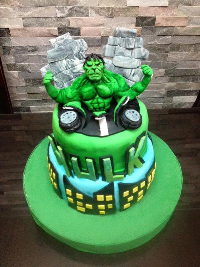 hulk - Decorated Cake by Karlaartedulce - CakesDecor