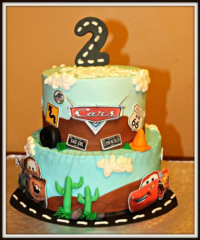 Cars themed birthday cake - Decorated Cake by Jessica - CakesDecor