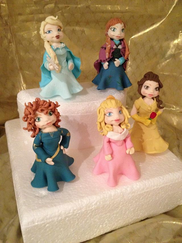 Disney princess cake toppers - Cake by For goodness cake - CakesDecor