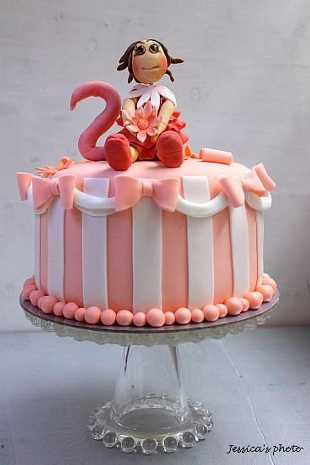 Peach B'day Cake - Cake by Jessica MV - CakesDecor