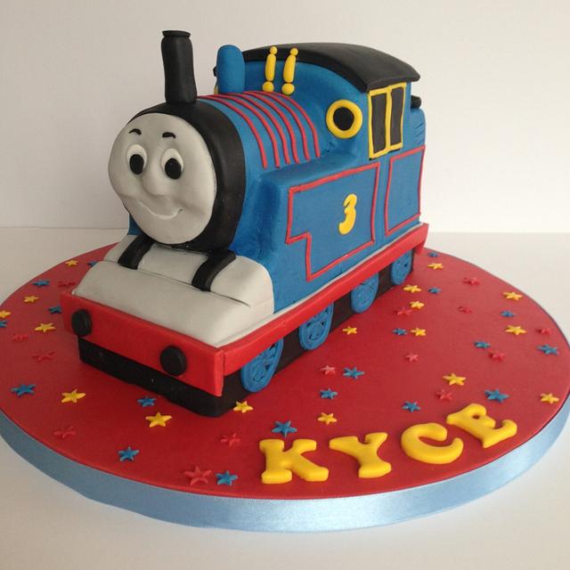 Thomas the tank cake - Decorated Cake by The Rosebud Cake - CakesDecor