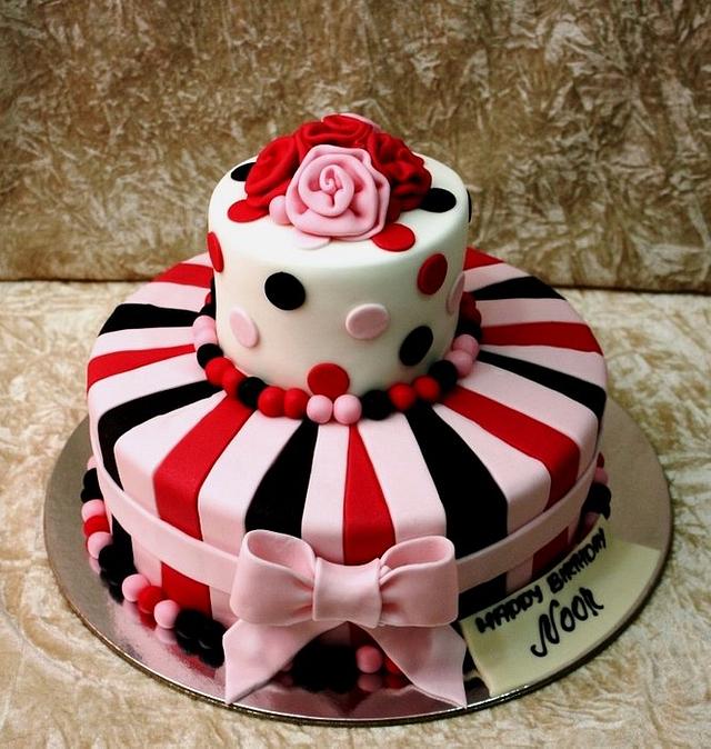 Noor's cake Cake by House of Cakes Dubai CakesDecor