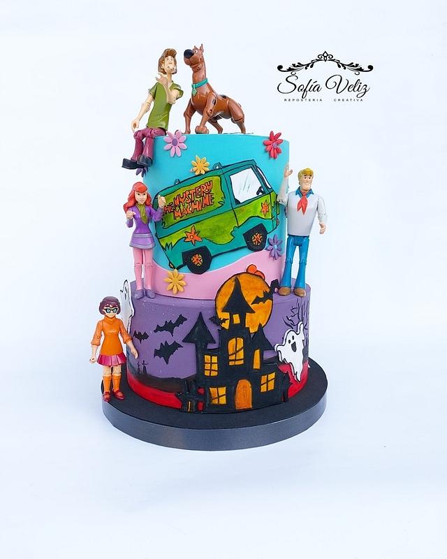 Scooby Doo - Decorated Cake by Sofia veliz - CakesDecor