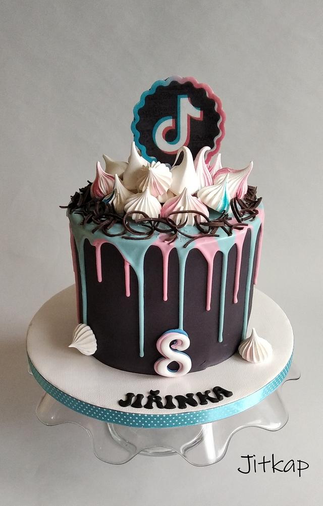 Tik tok birthday cake - Cake by Jitkap - CakesDecor