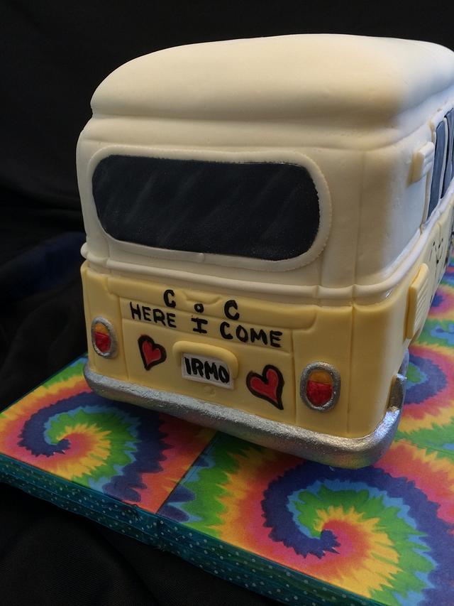 VW Bus Cake by Theresa CakesDecor