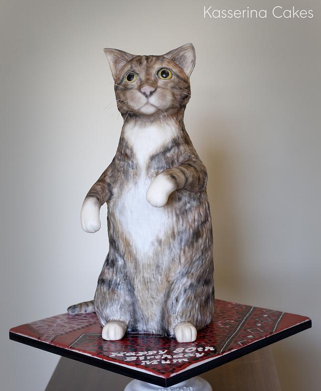 Minou the cat - Cake by Kasserina Cakes - CakesDecor