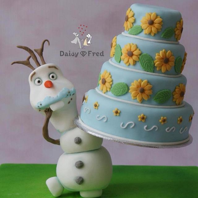 Olaf's floating cake - Decorated Cake by Daisy & Fred - CakesDecor