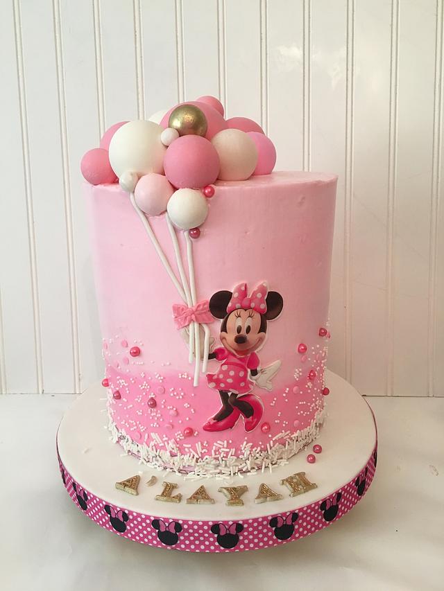 Minnie Mouse balloon cake Cake by Talk of the Town