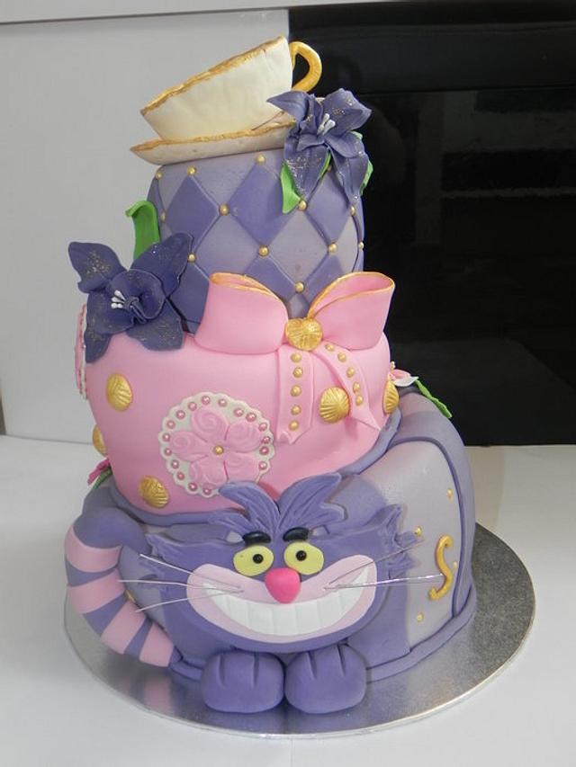 Cake Alice Au Pays Des Merveilles Cake By Cendrine Cakesdecor