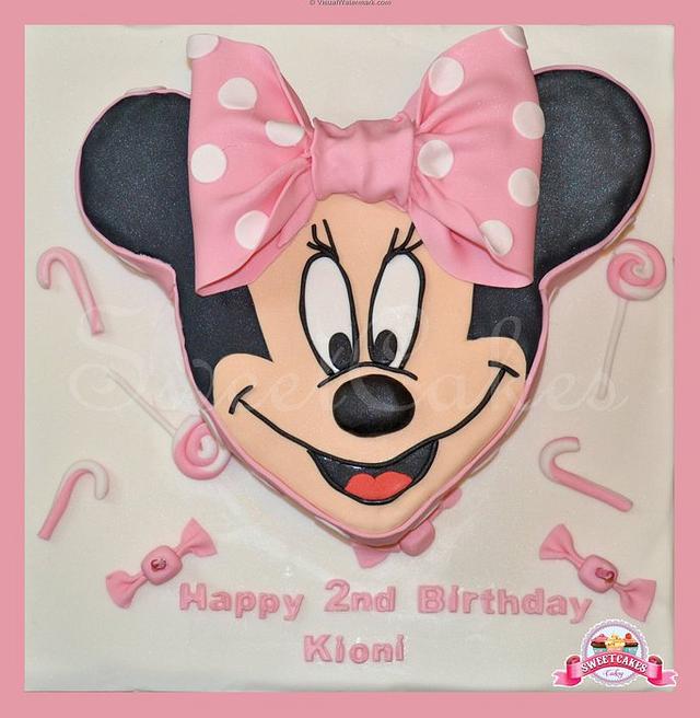 Minnie Mouse - Decorated Cake by Farida Hagi - CakesDecor