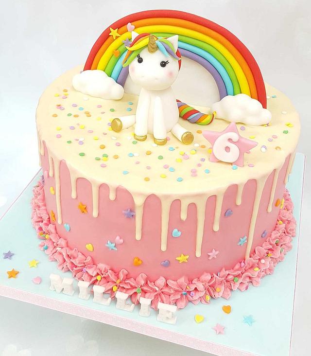 Unicorn drip cake - Decorated Cake by Vanilla Iced - CakesDecor