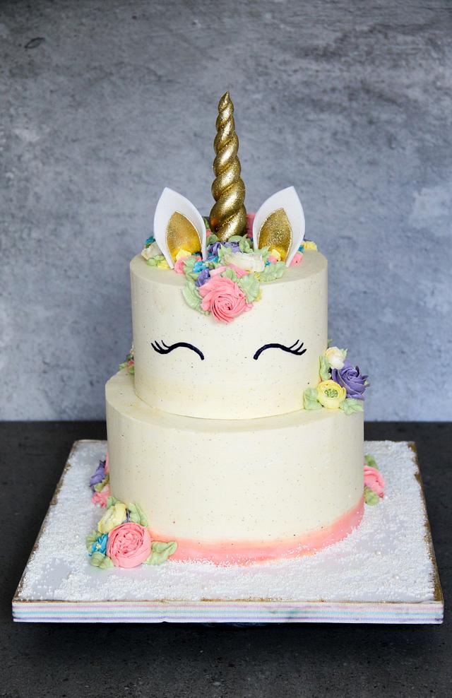 Unicorn cake - Decorated Cake by Anastasia Kaliazin - CakesDecor