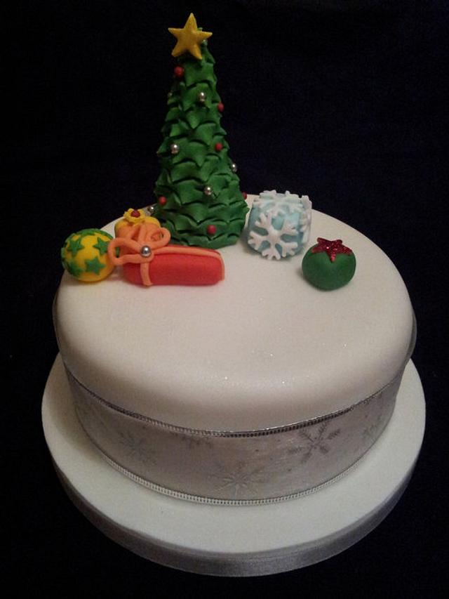 Fun Christmas cakes. - Cake by Sam Belben - CakesDecor