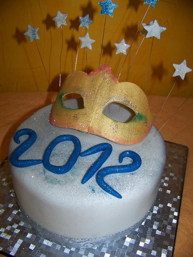 New Years Eve 2012 Cake - Decorated Cake by Laura Jabri - CakesDecor