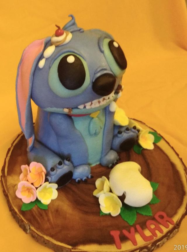 Stitch ate the cake!! - Cake by Cup N Cakes a la C'ART by - CakesDecor