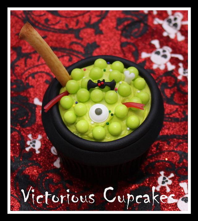 How to make Cauldron Cupcakes