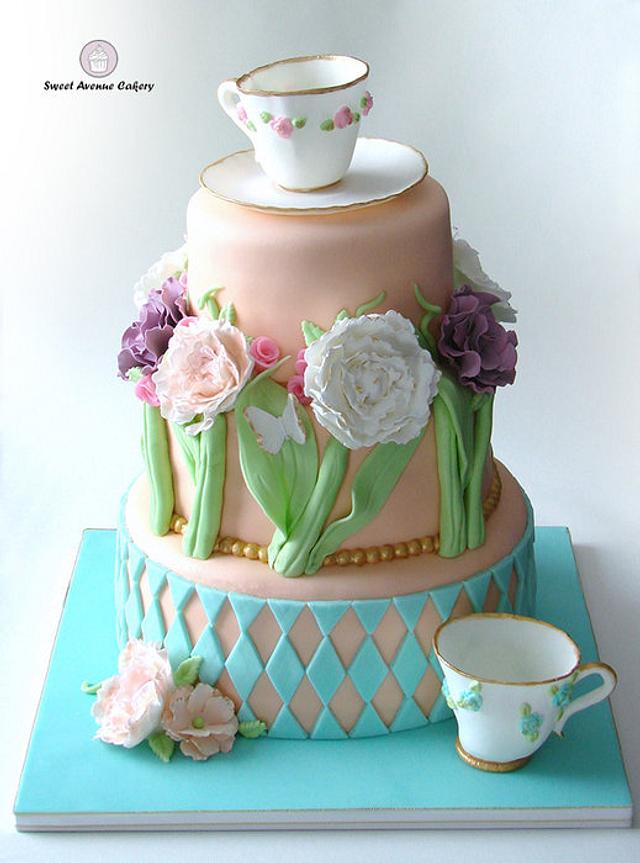 Vintage Garden Tea Party Cake - cake by Sweet Avenue - CakesDecor