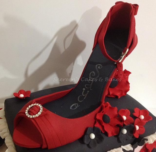 Christian Louboutin Shoe Cake - Cake by Shereen - CakesDecor