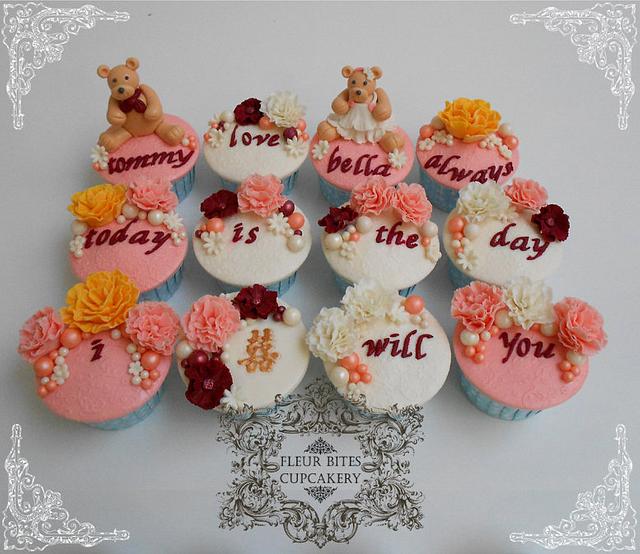 Love Messages on Cupcakes Cake by Bee Siang CakesDecor