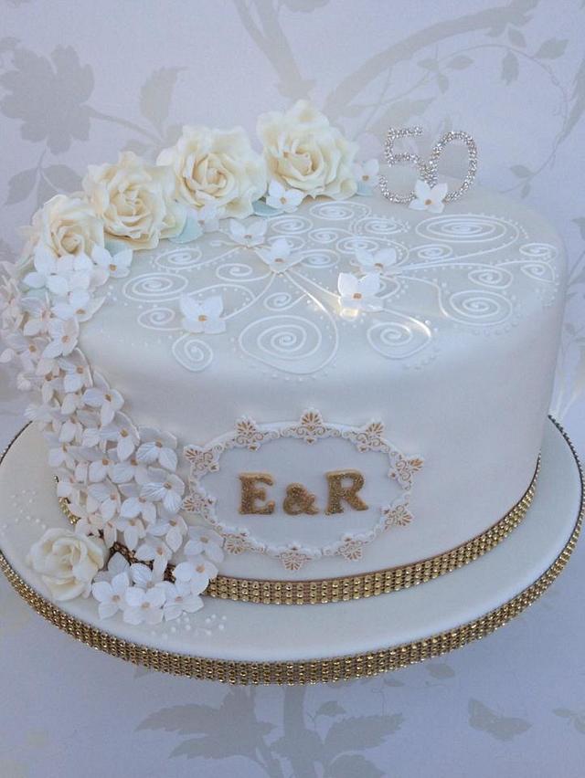 Golden Wedding Cake - Decorated Cake by Cakexstacy - CakesDecor