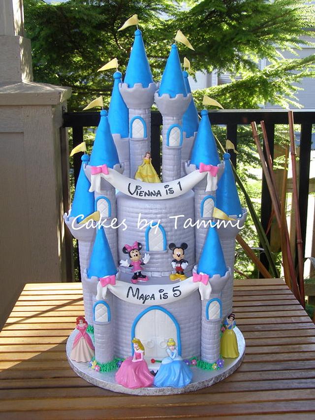Disney Castle - Cake by Cakes by Tammi - CakesDecor