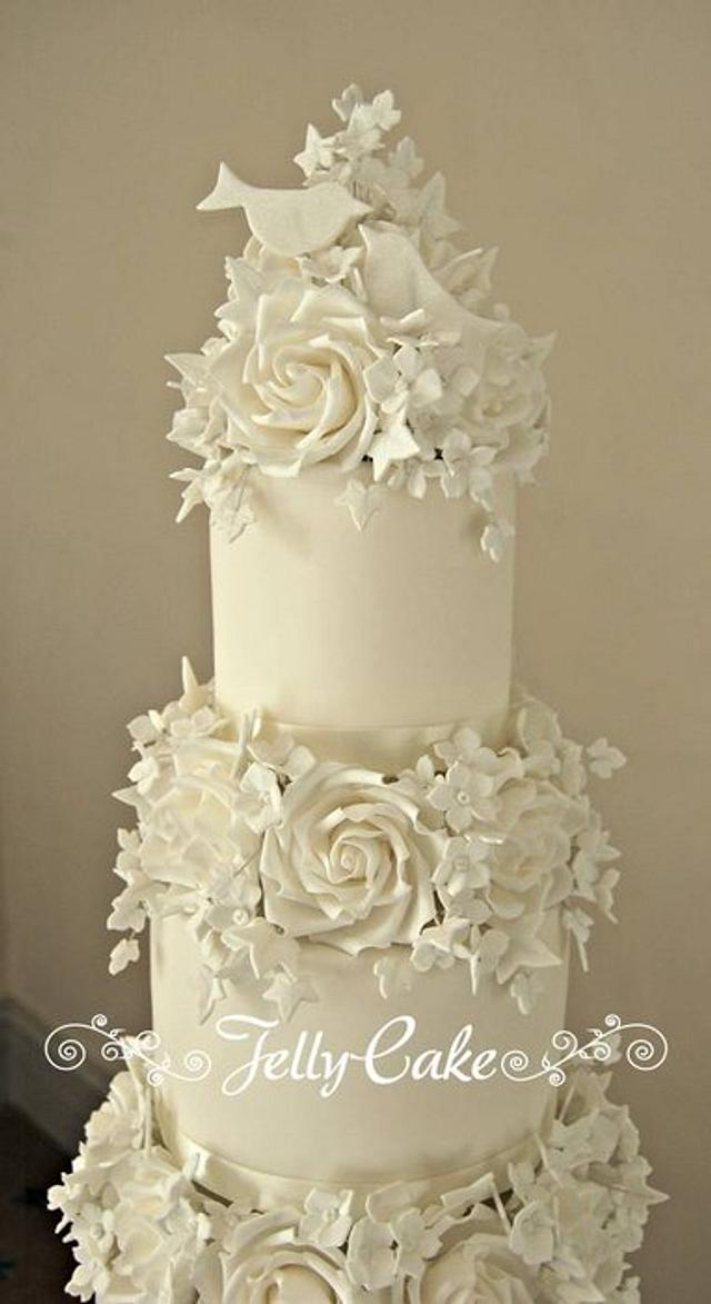 Winter White Wedding Cake Cake By JellyCake Trudy CakesDecor   Cndqczcig48mlfghfgwy 