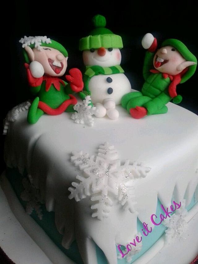 Santa's Elves - Decorated Cake by Love it cakes - CakesDecor