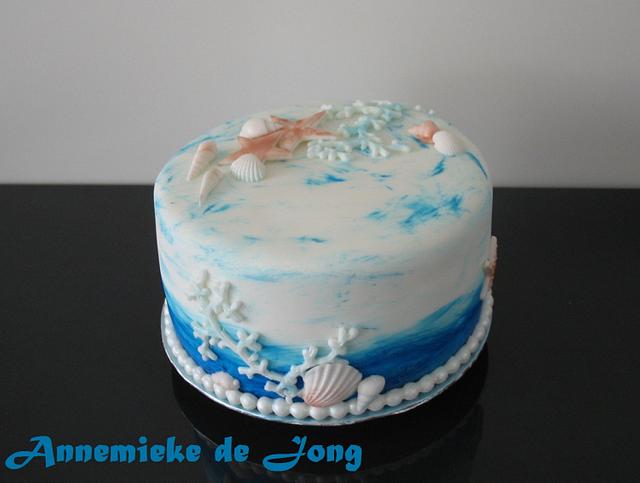 Beach theme cake - cake by Miky1983 - CakesDecor