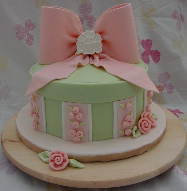 Box cake Cake by Zohreh CakesDecor